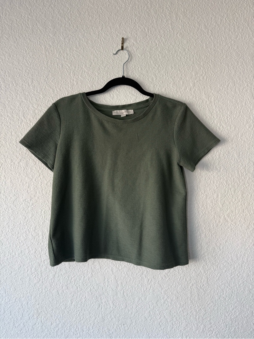 LOFT Olive Green Short Sleeve Crewneck Tee